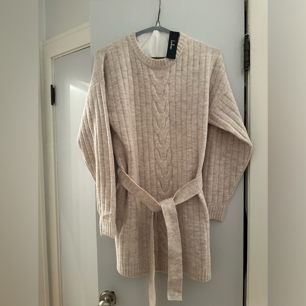 Lulus Women’s Wishing on Winter Cable Knit Mini Sweater Dress. NWT. Size M.